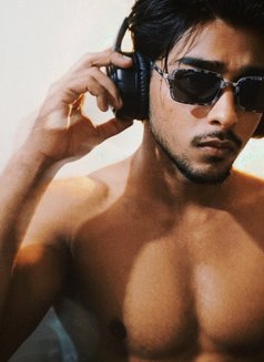 Asif - Male escort in Kolkata Photo 2 of 4