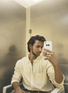Asif - Male escort in Kolkata Photo 3 of 4