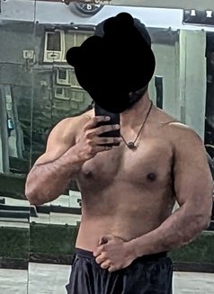 Arya - Male escort in New Delhi Photo 1 of 4