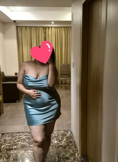Shreya Singh - escort in Kolkata Photo 1 of 23