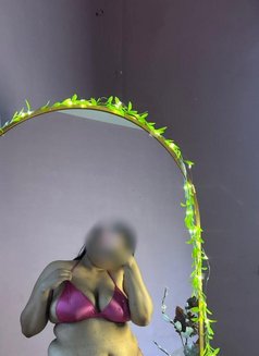 Shreya Singh - escort in Kolkata Photo 19 of 23