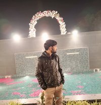 Shivam Kishor - Male மசாஜ் in Noida