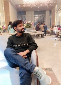 Shivam Kishor - Male मसाज in Noida Photo 5 of 5