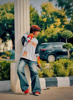 Nufyy - Male escort in Jaipur Photo 3 of 5