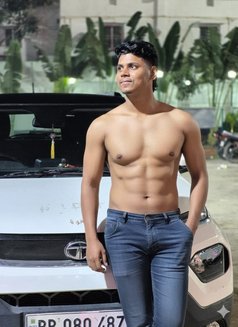 Suri - Male escort in Kolkata Photo 1 of 6