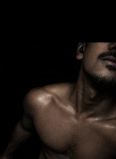 Hunter - Male escort in Mumbai Photo 1 of 4