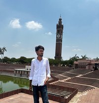 Luqmxn - Male escort in Mumbai Photo 1 of 4