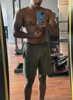 Zoro - Male యాక్టర్ in Chennai Photo 2 of 2