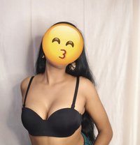 Neha Sharma - वयस्क कलाकार in New Delhi