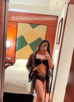 Nidhi - escort in Chennai Photo 3 of 3