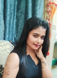 Nishaa - एस्कॉर्ट in New Delhi Photo 6 of 8